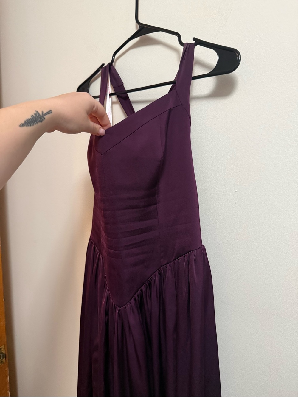Azazie Barbie 1041 GRAPE V-Neck Chiffon Bridesmaid Dress - Picture 6 of 9